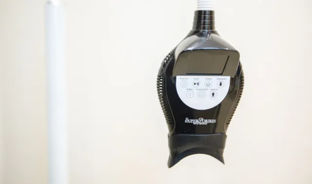 ホワイトニング照射器